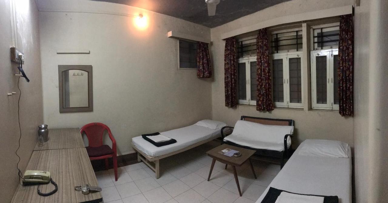Hotel Satkar Cafeteria Belgaum Extérieur photo