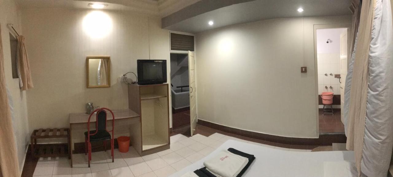 Hotel Satkar Cafeteria Belgaum Extérieur photo