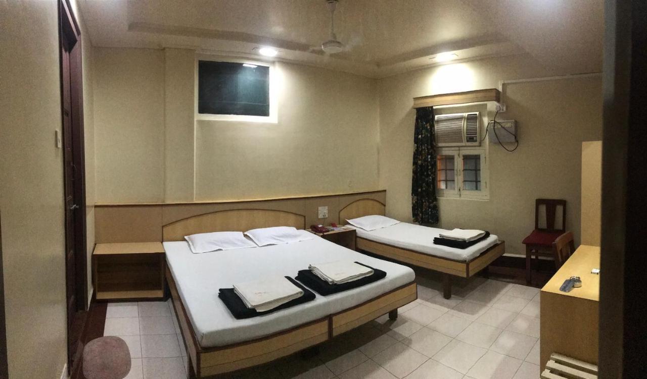 Hotel Satkar Cafeteria Belgaum Extérieur photo