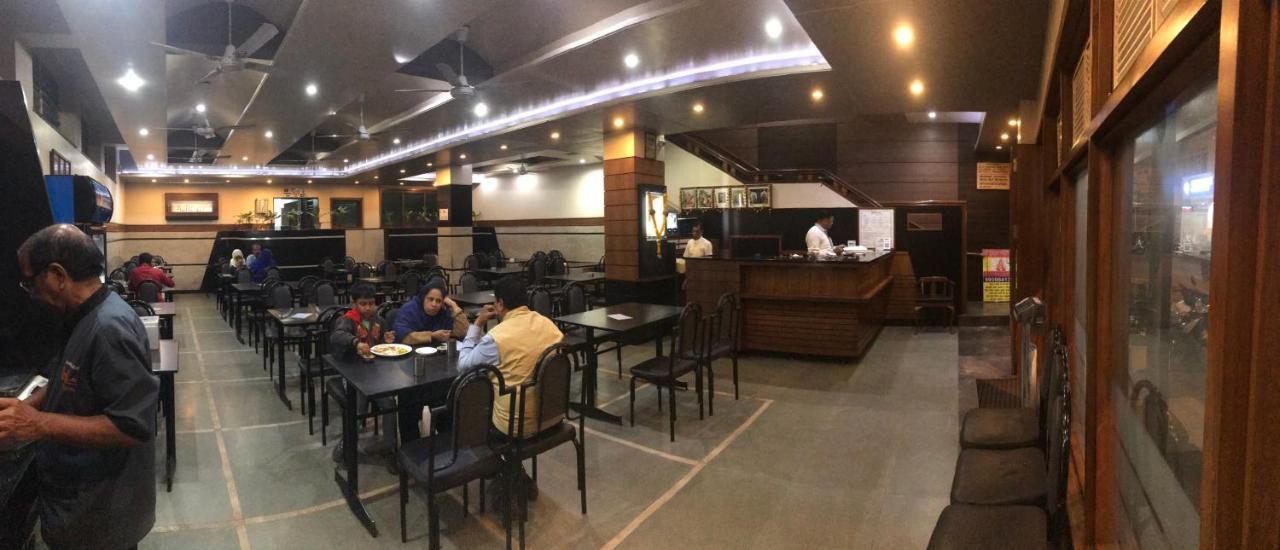 Hotel Satkar Cafeteria Belgaum Extérieur photo