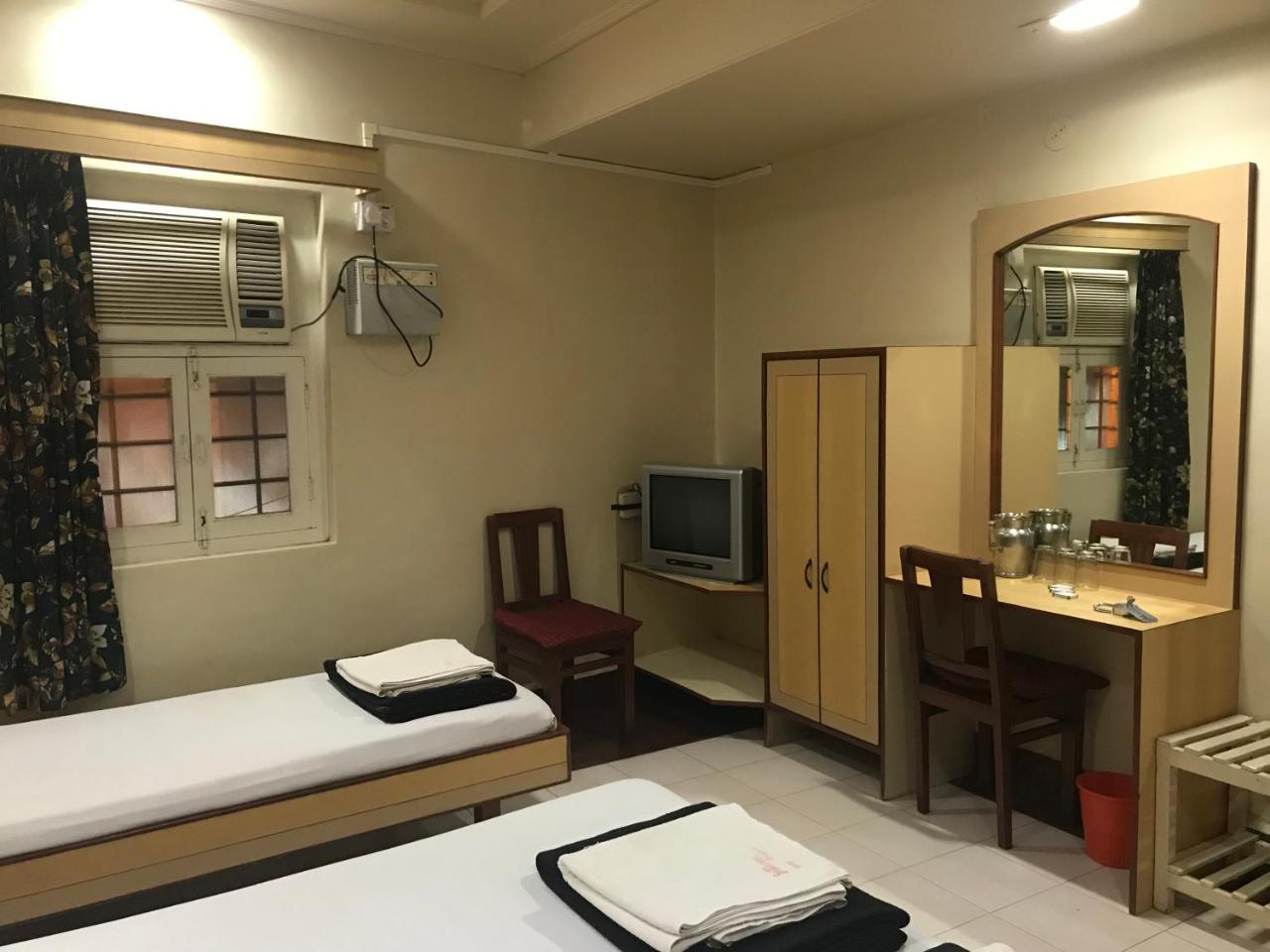 Hotel Satkar Cafeteria Belgaum Extérieur photo
